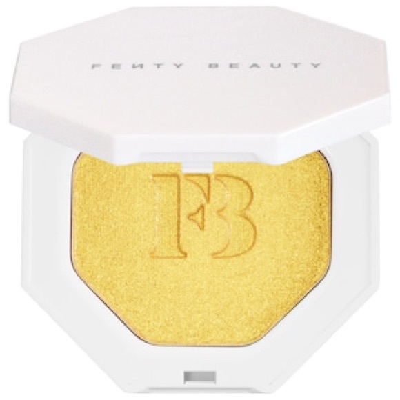 Fenty Beauty Other - ✨HP✨ FENTY BEAUTY Killawatt Freestyle Highlighter